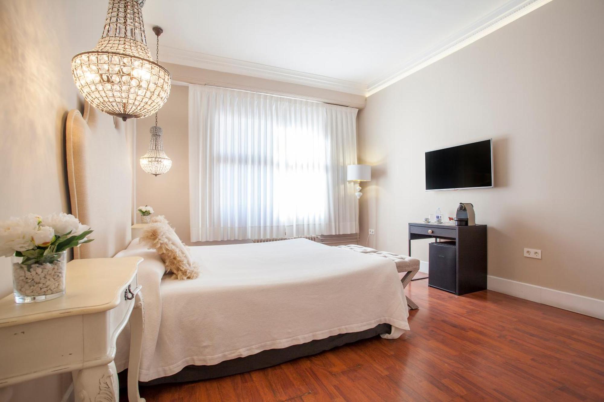 Hi Valencia Boutique Hotel Buitenkant foto
