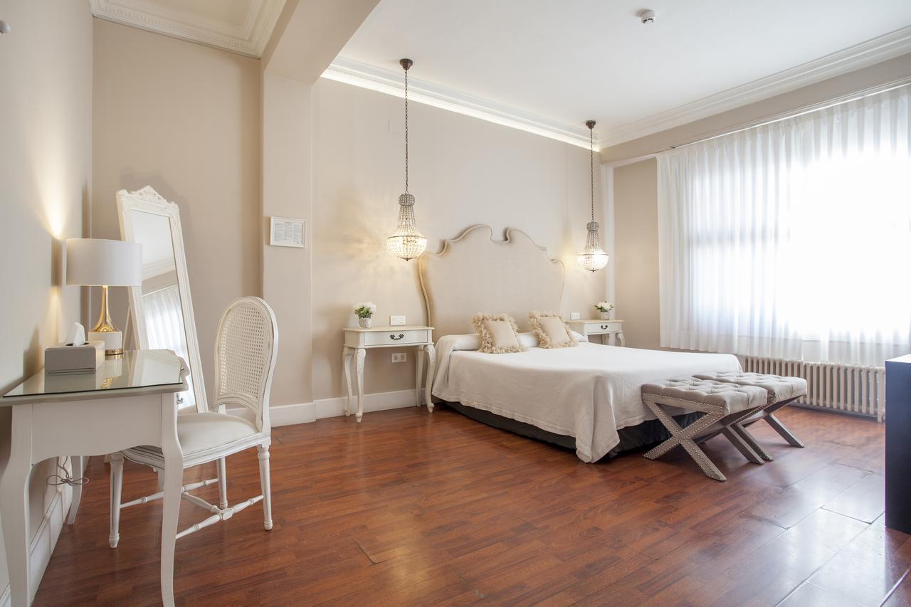 Hi Valencia Boutique Hotel Buitenkant foto