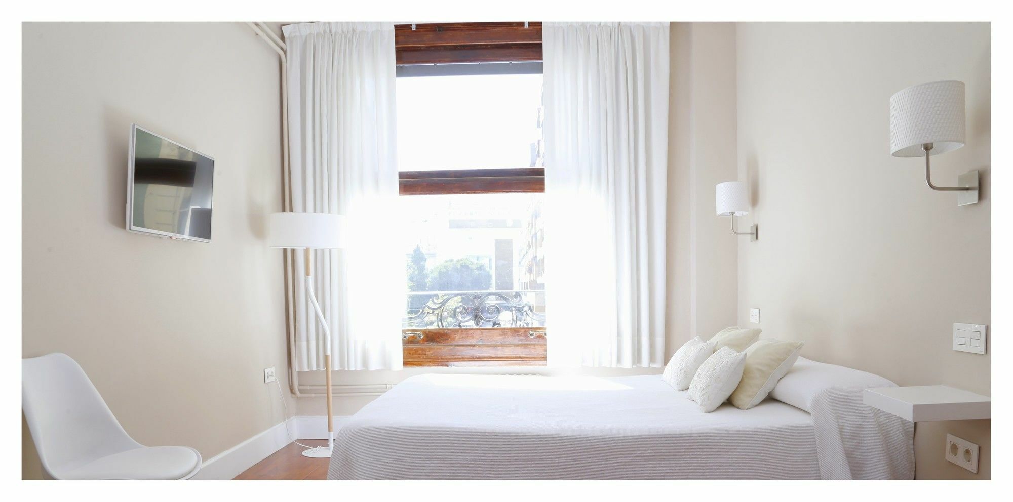 Hi Valencia Boutique Hotel Buitenkant foto