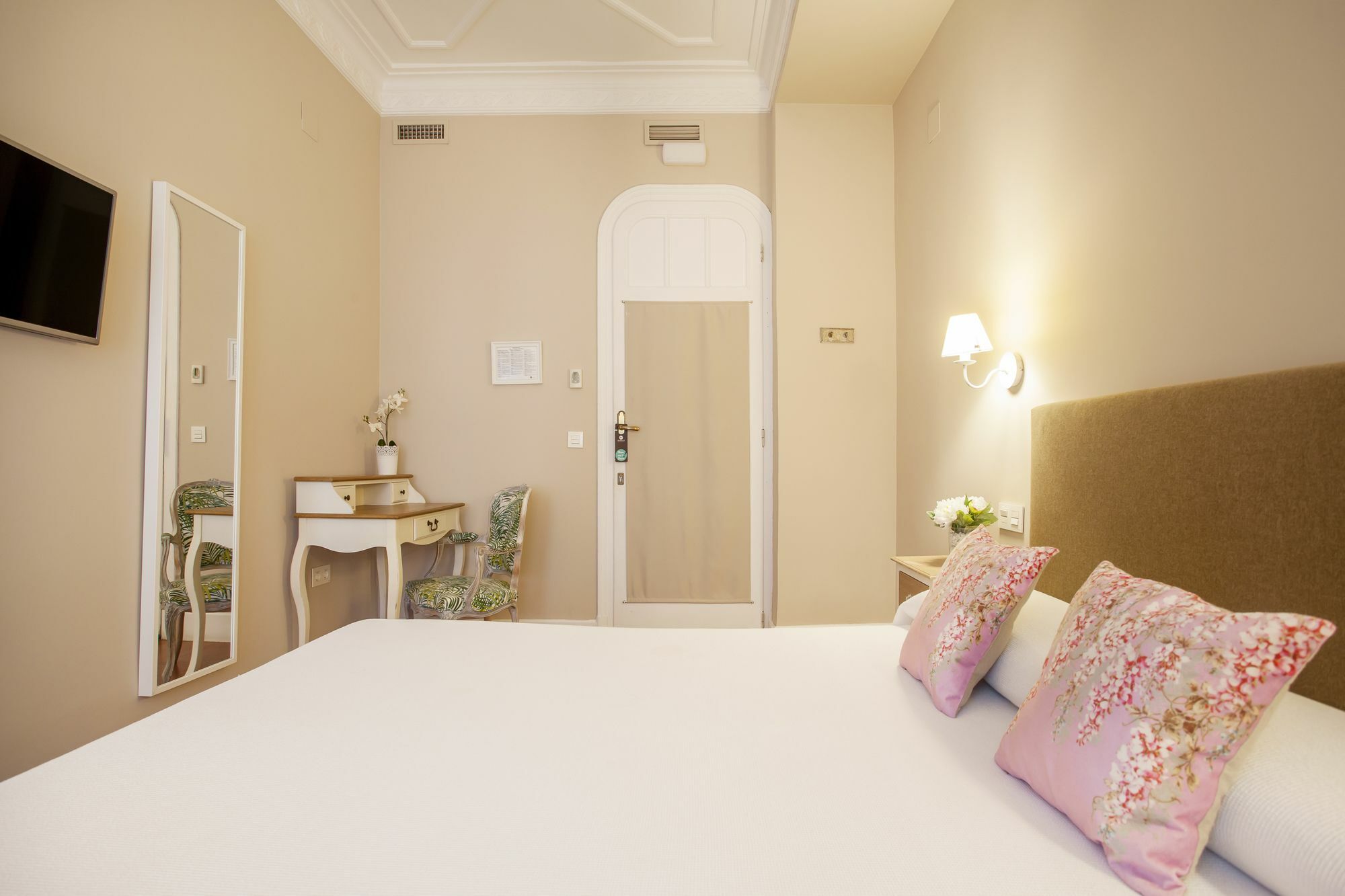 Hi Valencia Boutique Hotel Buitenkant foto